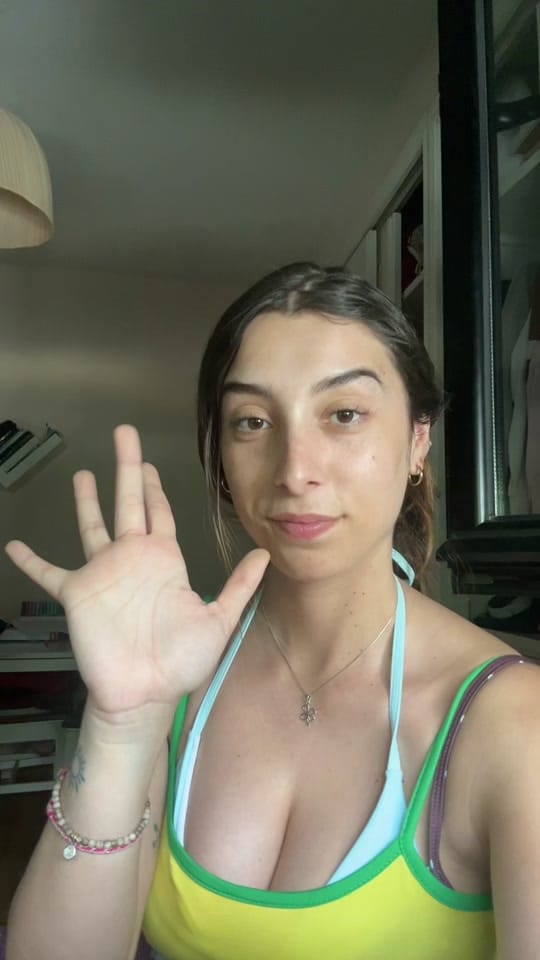 Post 4 by Merisan on TikTok (video)