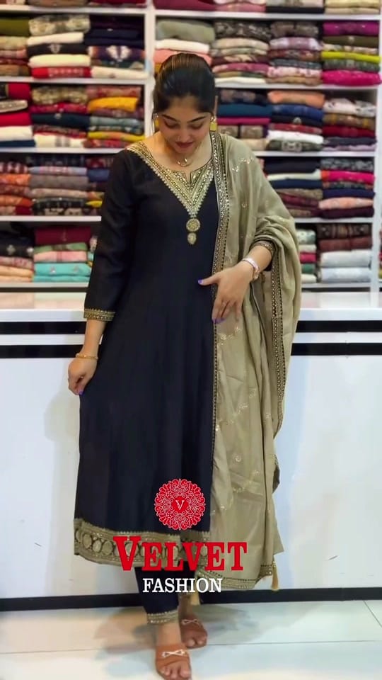 Post 8 by 👍Ameer 🇦🇪velvet ✌️ on TikTok (video)