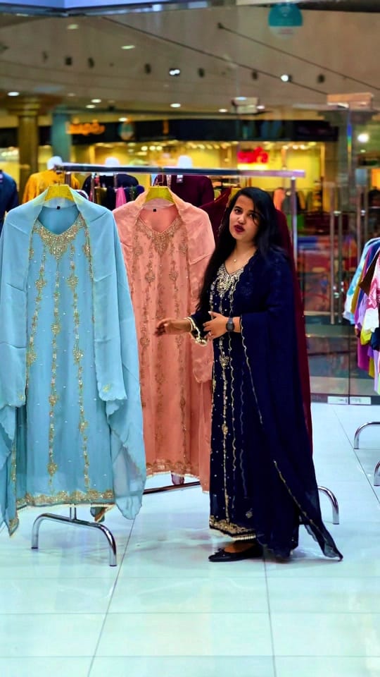 Post 7 by 👍Ameer 🇦🇪velvet ✌️ on TikTok (video)