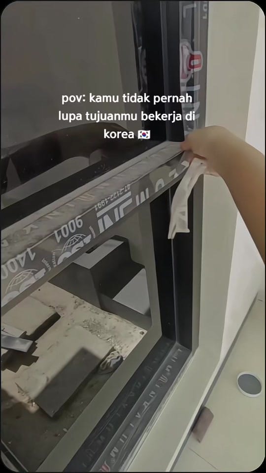 Post 9 by Snapstreet📸 on TikTok (video)