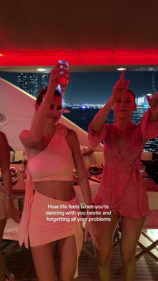 Post 9 by Anaelle on TikTok (video)