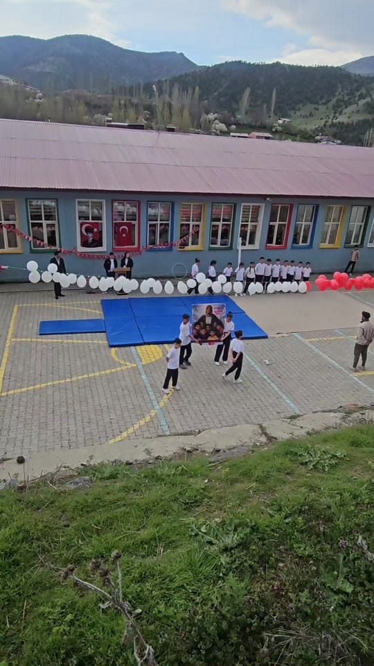 Post 1 by Recai Vural on TikTok (video)