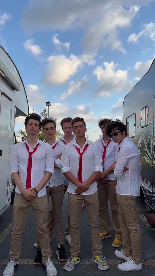 Post 10 by Beste Kaptanoğlu on TikTok (video)