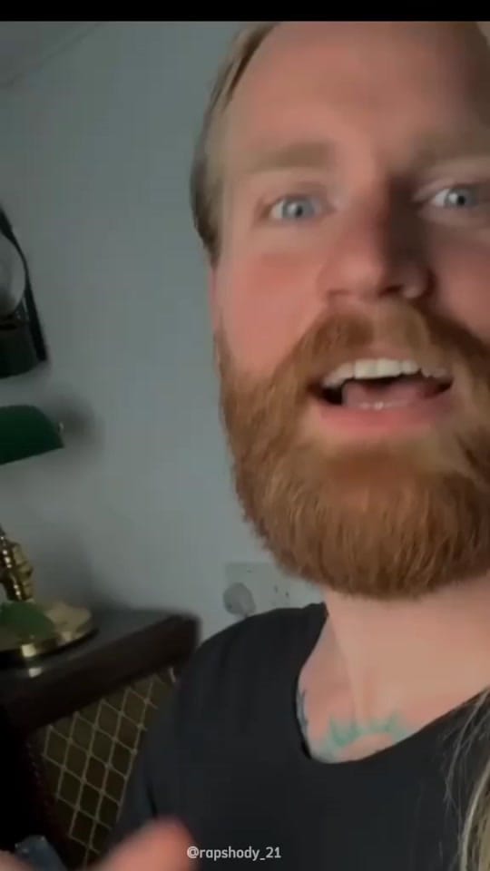 Post 5 by Rii (Taylor's Version) on TikTok (video)