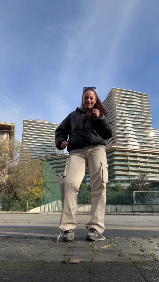 Post 2 by Meriç Su Giray on TikTok (video)