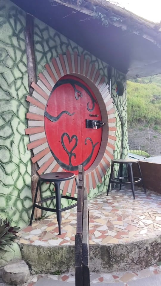 Post 6 by B-InspiredAbodeHobbitsOfficial on TikTok (video)
