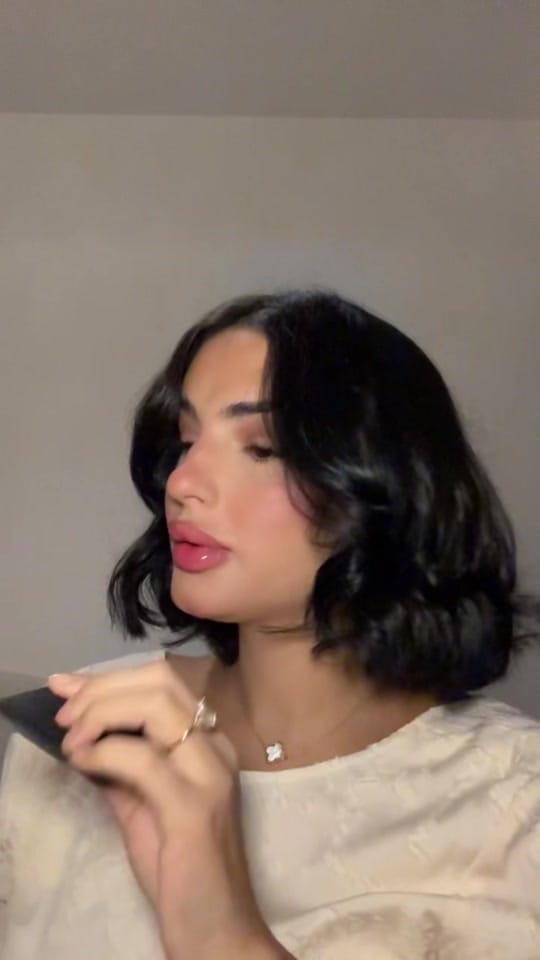 Post 1 by Nadine on TikTok (video)