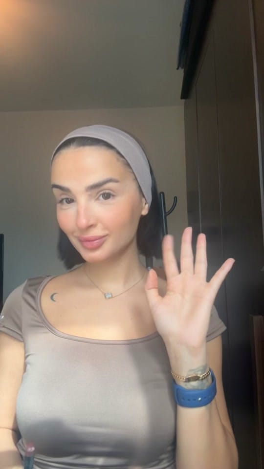 Post 4 by Nadine on TikTok (video)
