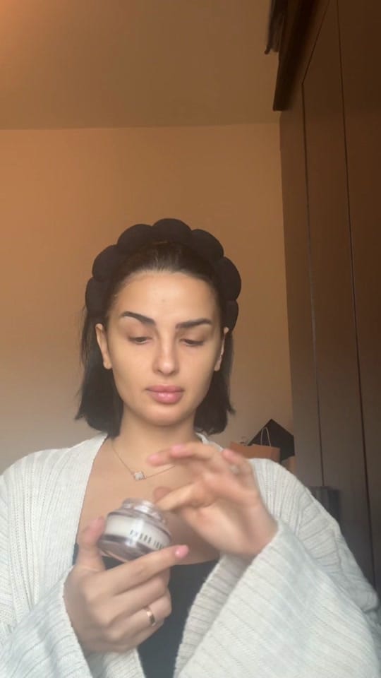 Post 5 by Nadine on TikTok (video)