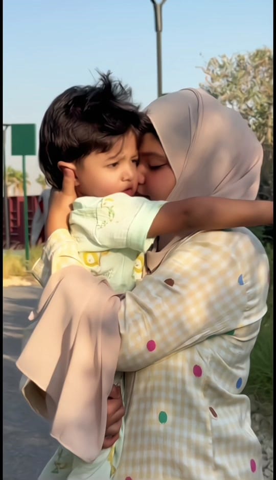 Post 6 by Nadashareef on TikTok (video)