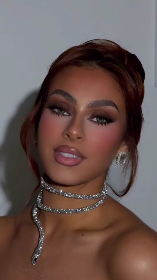 Post 10 by Iness.Makeup_ on TikTok (video)