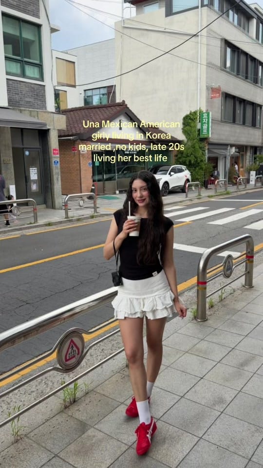 Post 6 by Lauren Brittany on TikTok (video)