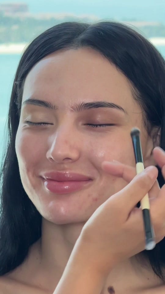 Post 3 by makeupnuku on TikTok (video)