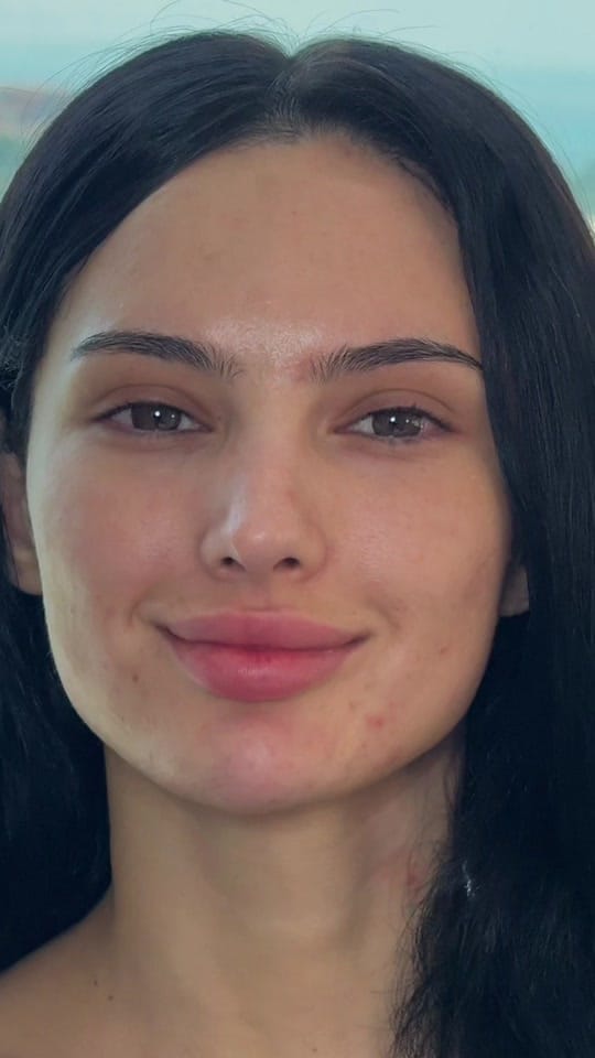 Post 2 by makeupnuku on TikTok (video)