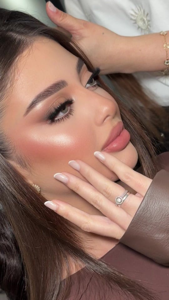 Post 10 by makeupnuku on TikTok (video)