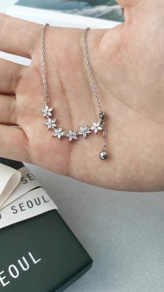Post 4 by SO SEOUL Jewellery on TikTok (video)
