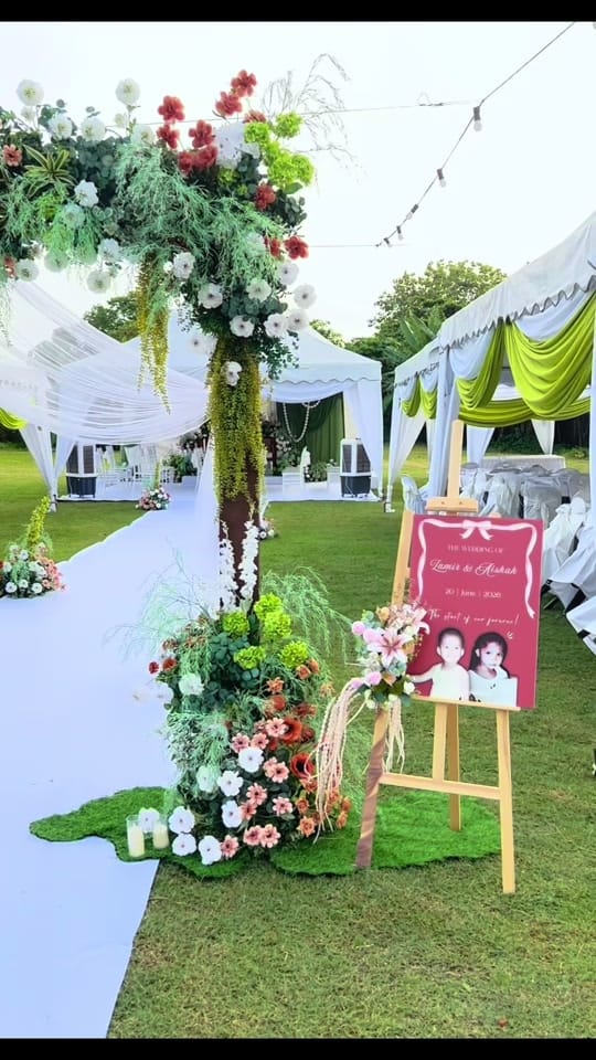 Post 3 by Riasan By Rumah Dusun on TikTok (video)