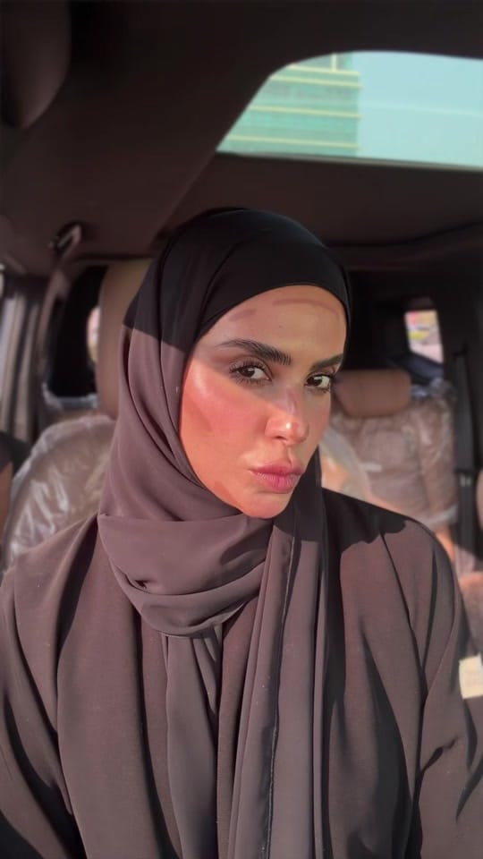 Post 2 by AlnoonGlow✨ on TikTok (video)