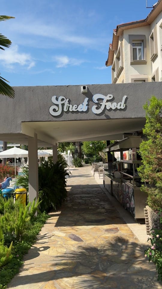 Post 1 by Antalya Side Livestream on TikTok (video)