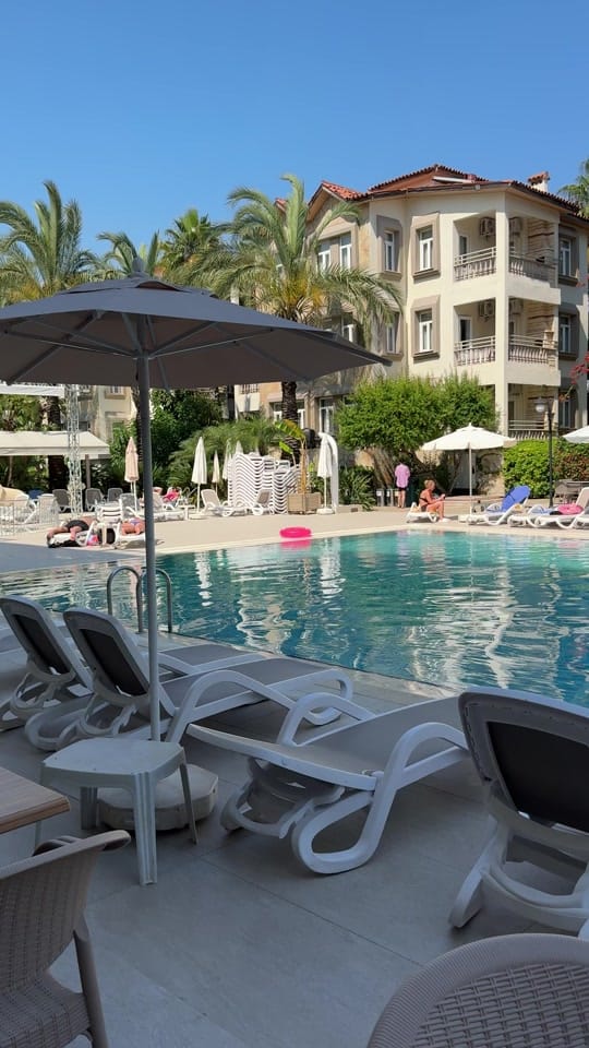 Post 4 by Antalya Side Livestream on TikTok (video)