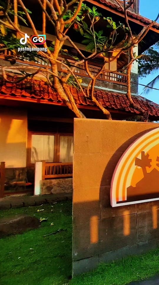 Post 3 by Radio Pas FM on TikTok (video)