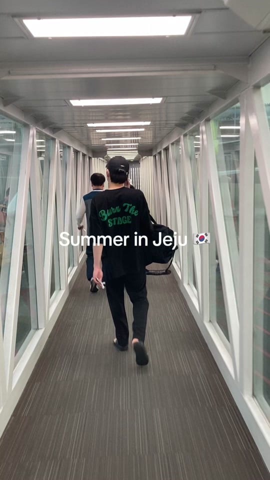 Post 1 by Amer0606 on TikTok (video)