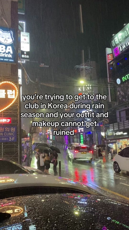 Post 6 by Amer0606 on TikTok (video)