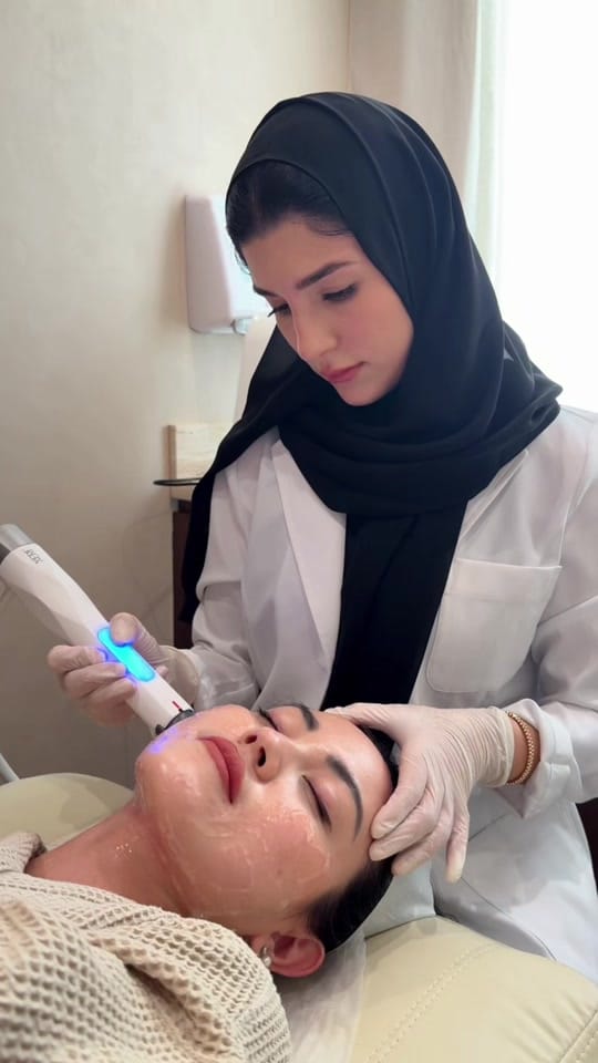 Post 2 by Glo365 Dubai on TikTok (video)