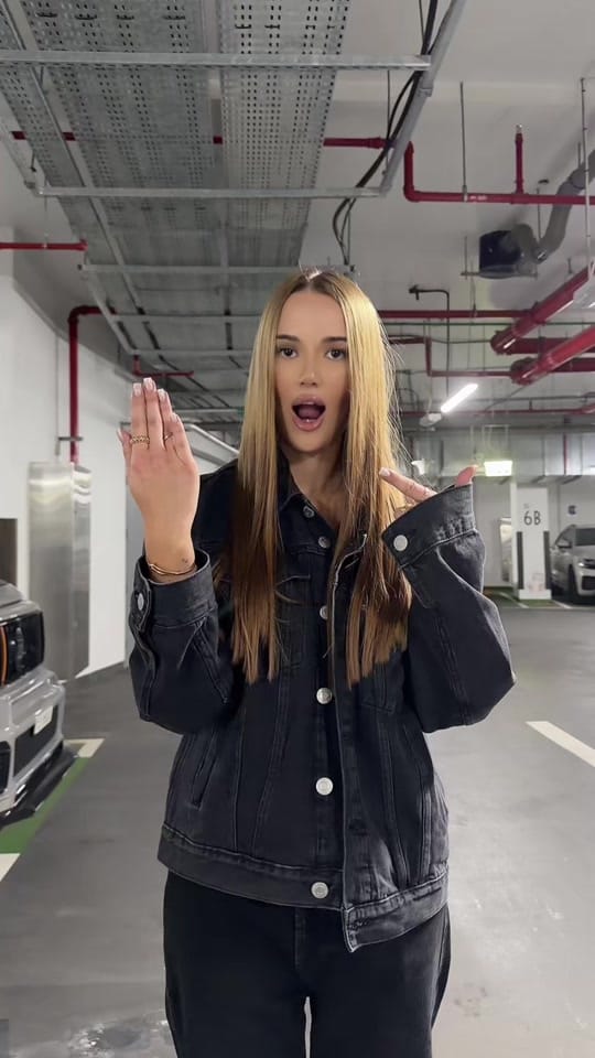 Post 10 by maria on TikTok (video)