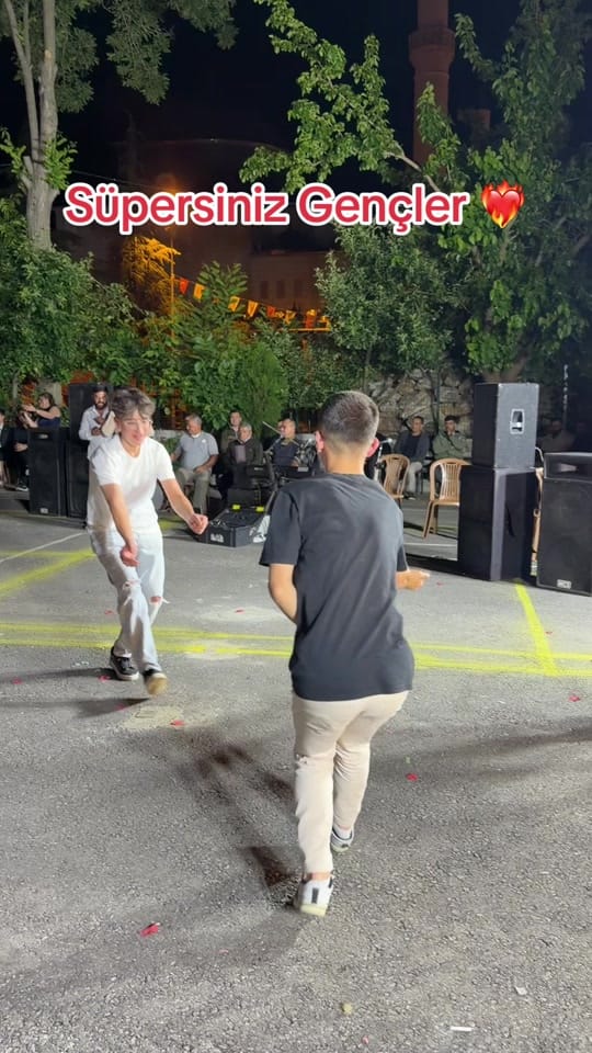 Post 1 by kaanfotografstudyosu on TikTok (video)