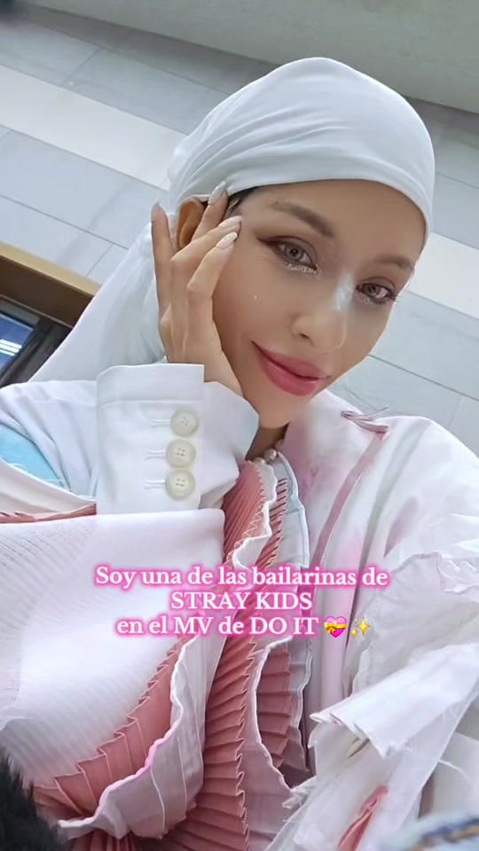 Post 8 by 𝑺𝑨𝑲𝑼𝑹𝑨 | 한국 🤍 on TikTok (video)