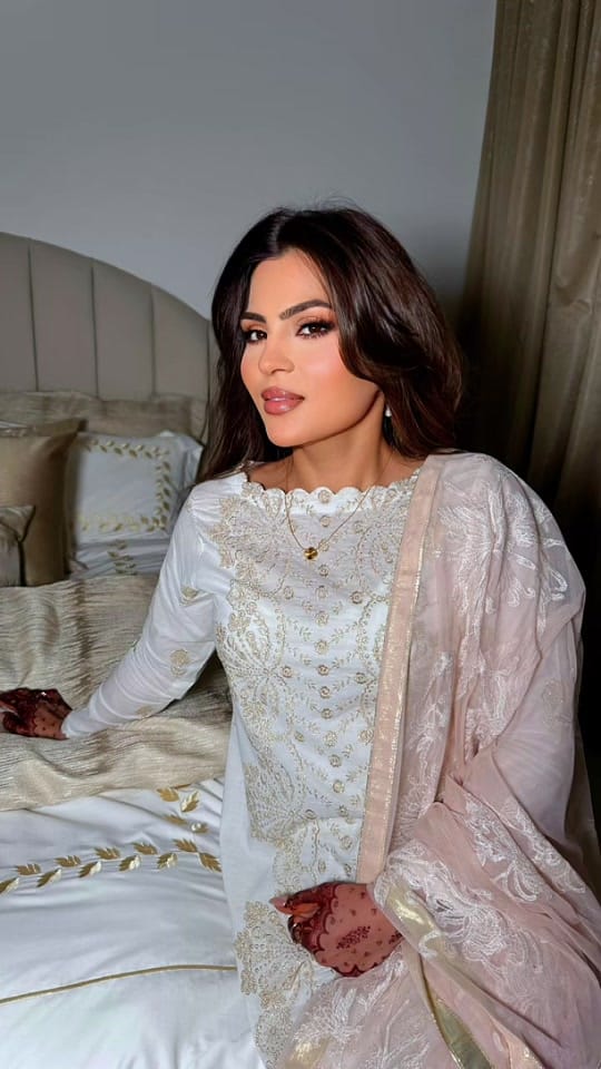 Post 4 by makeupby.saima on TikTok (video)