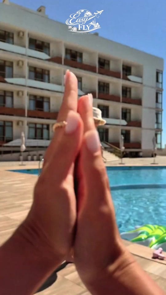 Post 3 by 𝑬𝒂𝒔𝒚 𝑭𝒍𝒚 𝑻𝒓𝒂𝒗𝒆𝒍 on TikTok (video)