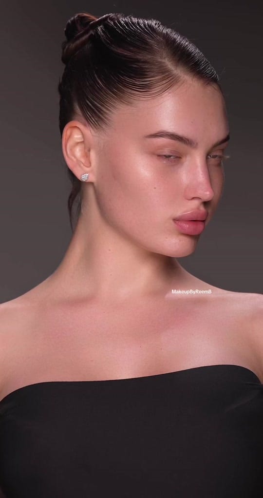 Post 8 by Reem Bayumi | Makeup Artist on TikTok (video)