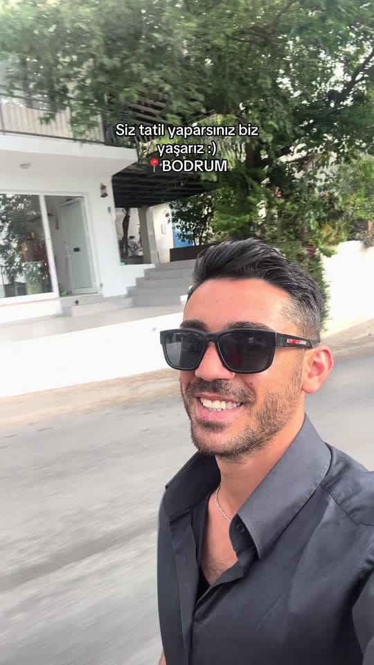 Post 2 by Kendine fenomen on TikTok (video)