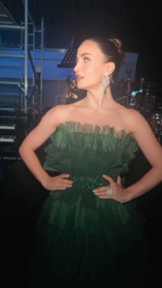 Post 10 by Alina Adil - Hair & Makeup 💄 on TikTok (video)