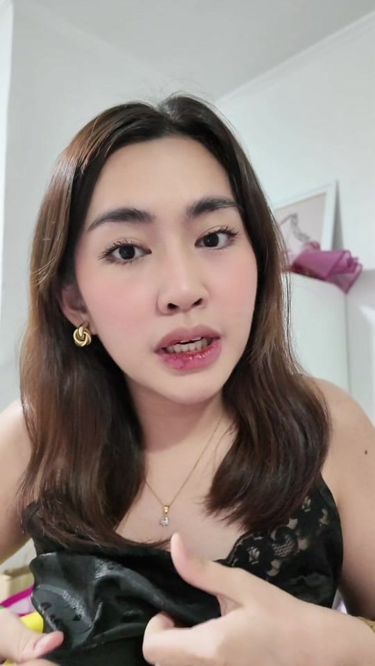 Post 6 by mowm gela on TikTok (video)
