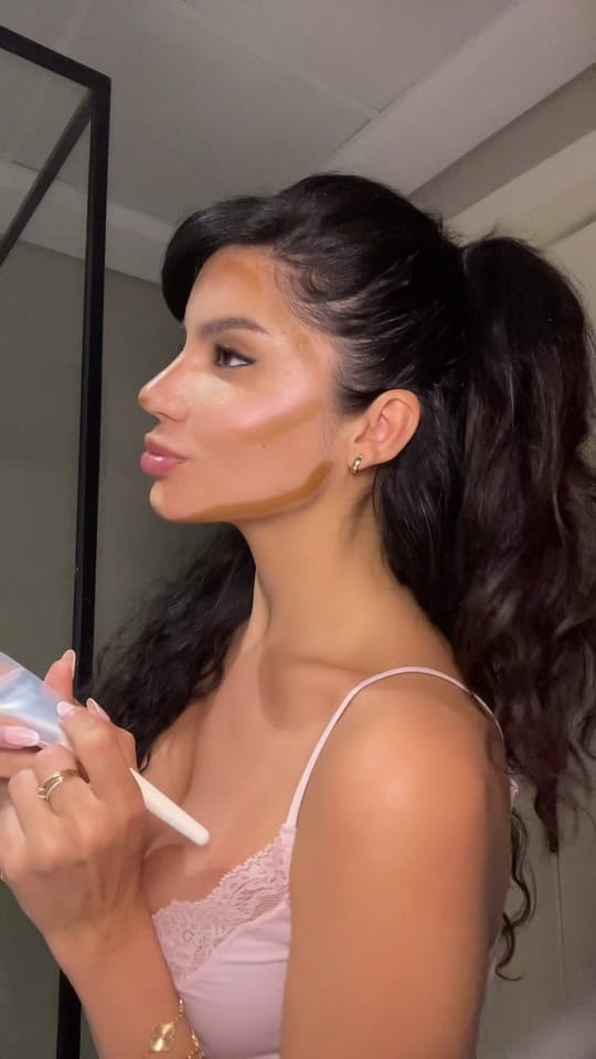 Post 7 by bina_mua on TikTok (video)