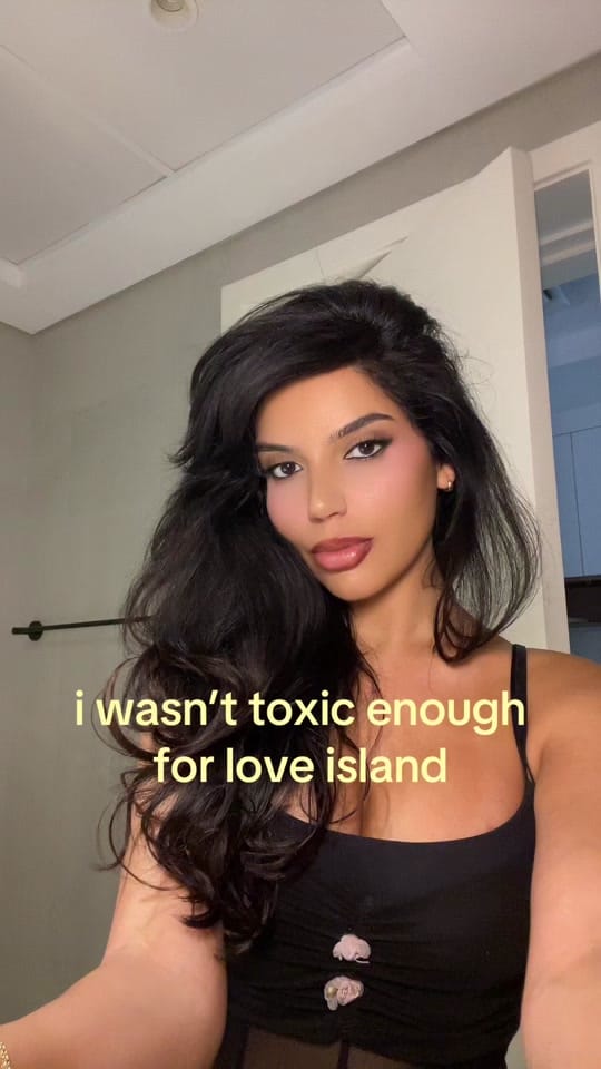 Post 4 by bina_mua on TikTok (video)