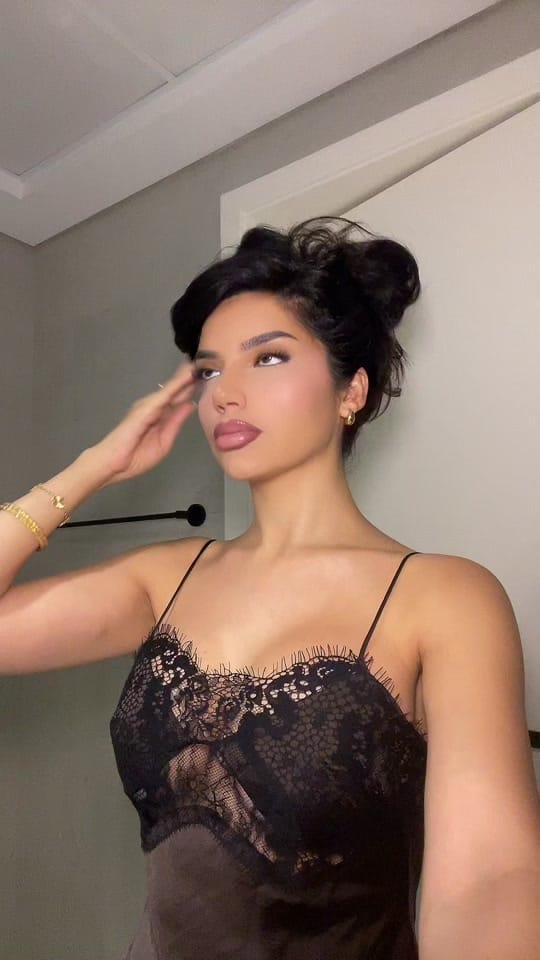Post 10 by bina_mua on TikTok (video)