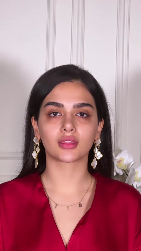 Post 10 by Lolla Makeup Artist on TikTok (video)