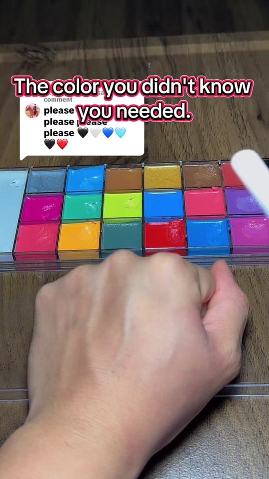 Post 7 by Makeup Artist | Nadia zarif on TikTok (video)