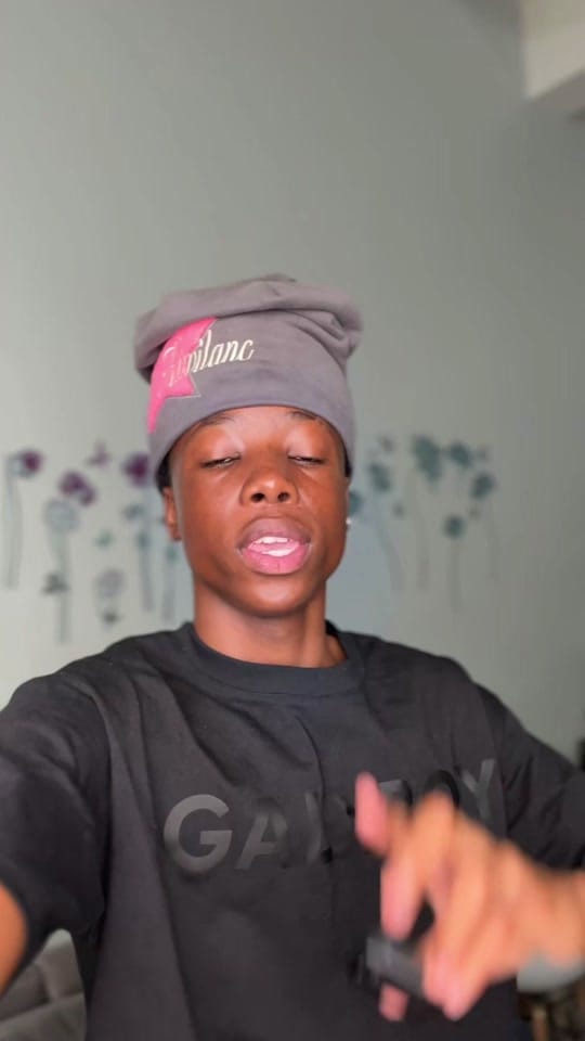 Post 1 by 𝗔𝘀𝗮𝗻𝗱𝗮Tech on TikTok (video)