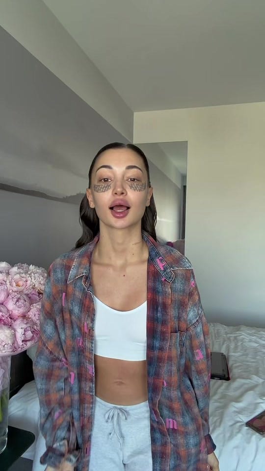 Post 3 by lera_valesta on TikTok (video)