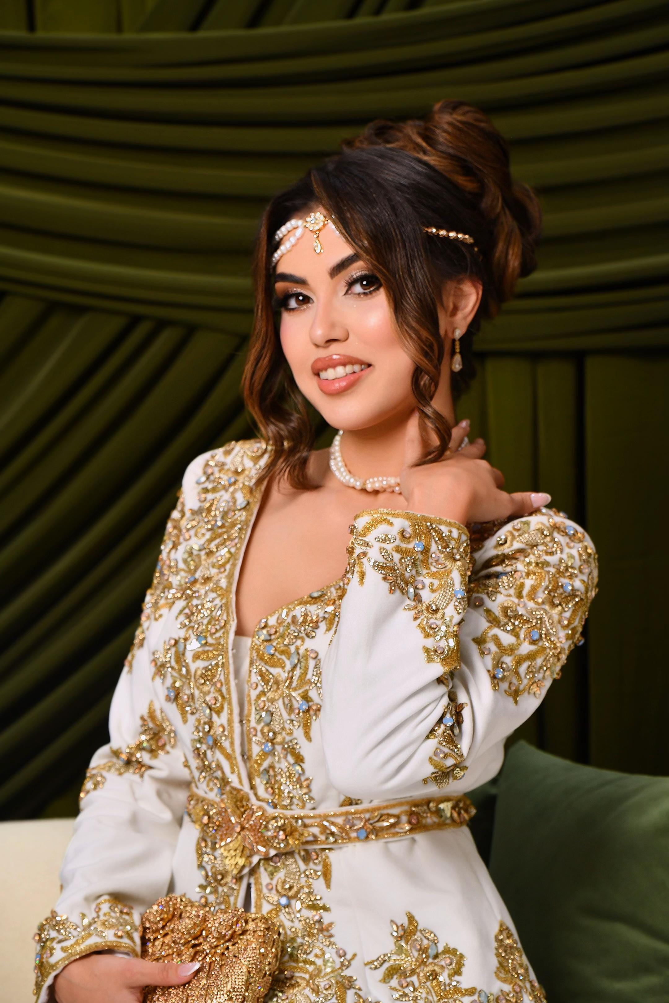 Post 2 by Touch By Houda 💄🇩🇿🇮🇶 on TikTok (video)