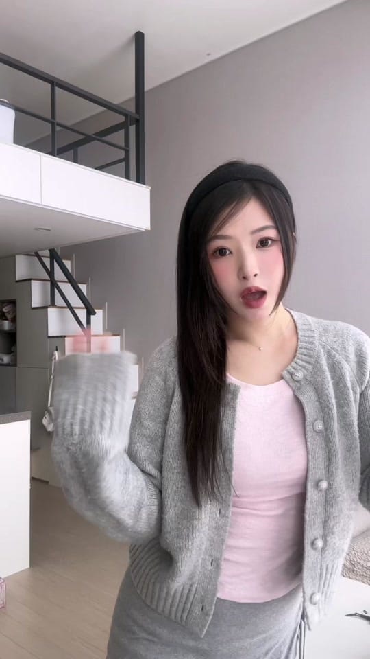 Post 7 by Rachel✿민선 on TikTok (video)