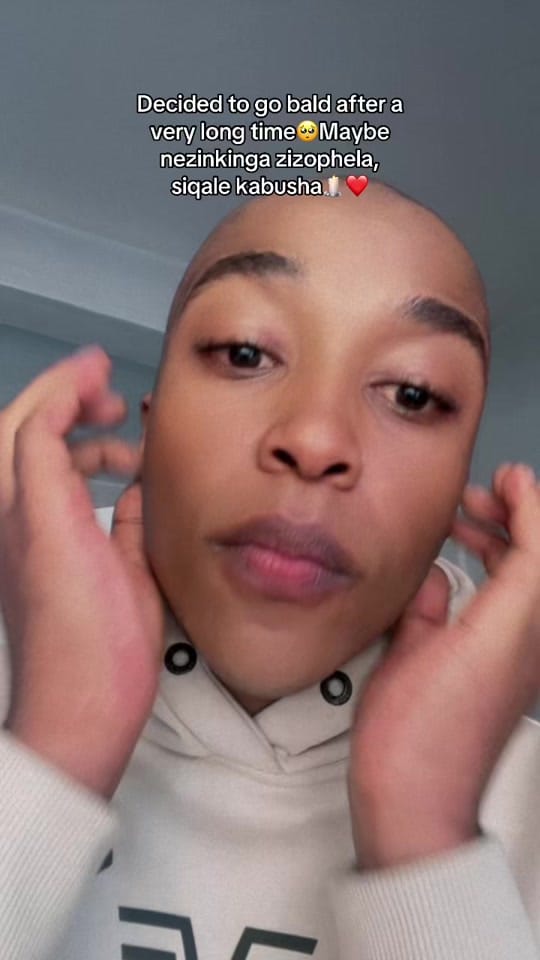 Post 3 by Asanda Msomi on TikTok (video)
