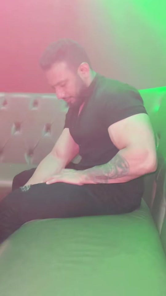 Post 3 by MIDHUN / FITNESS COACH on TikTok (video)