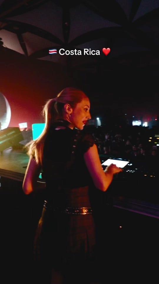 Post 7 by Viviana Casanova on TikTok (video)