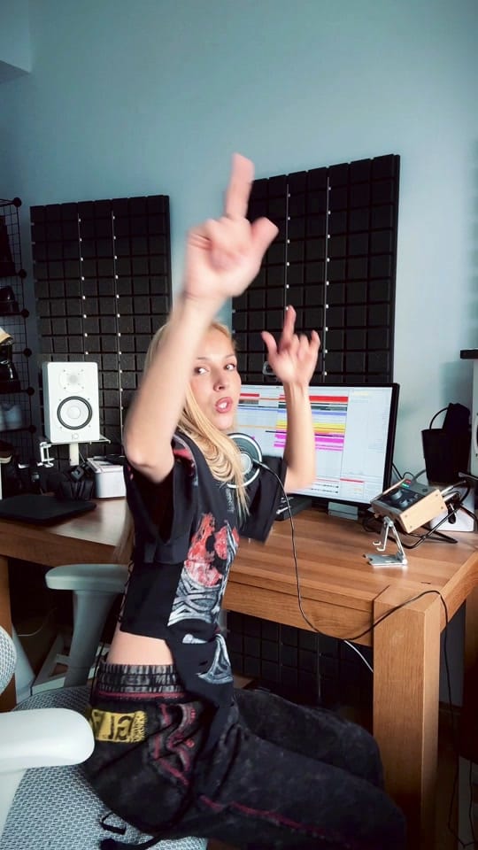 Post 5 by Viviana Casanova on TikTok (video)